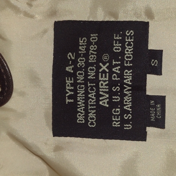 Avirex Bomber Jacket Men's Authentic Type A-2 Leather Flight Jacket Size Small - Picture 4 of 14